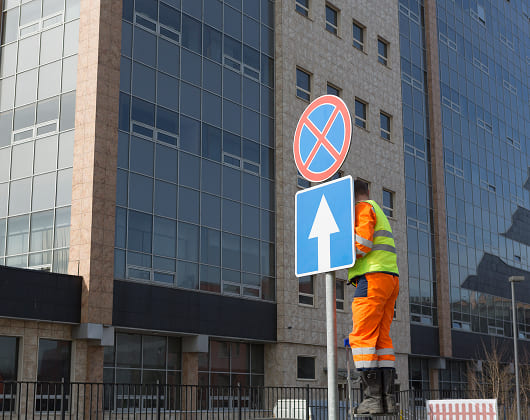Монтаж дорожных знаков в Москве и Московской области 