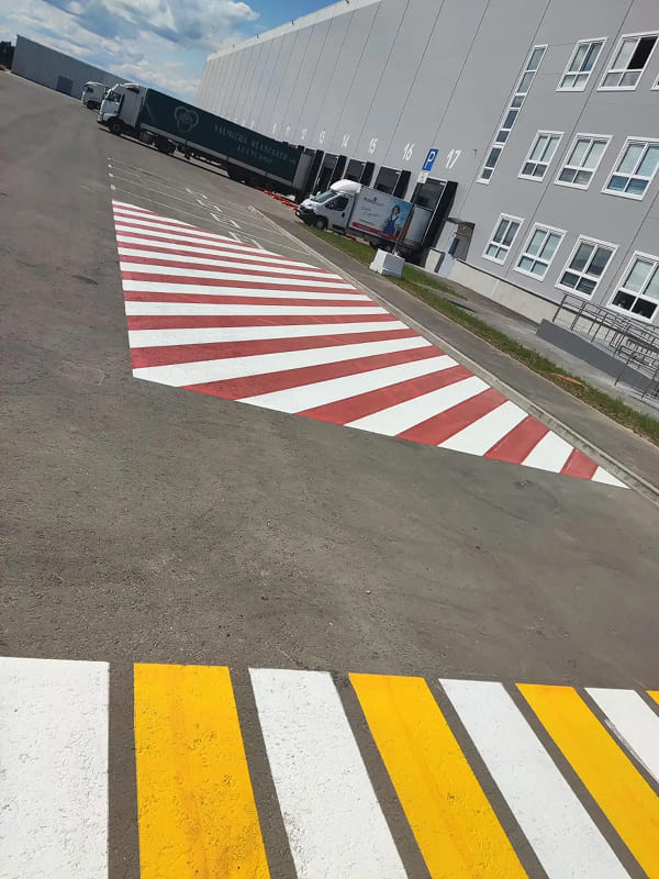 Дорожная разметка в Москве и Московской области